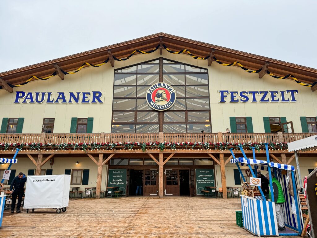 Paulaner-Festzelt1