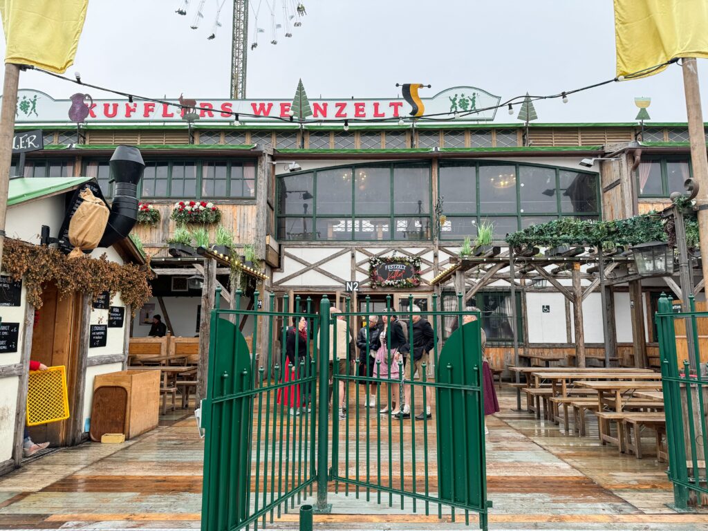 Kufflers Weinzelt1